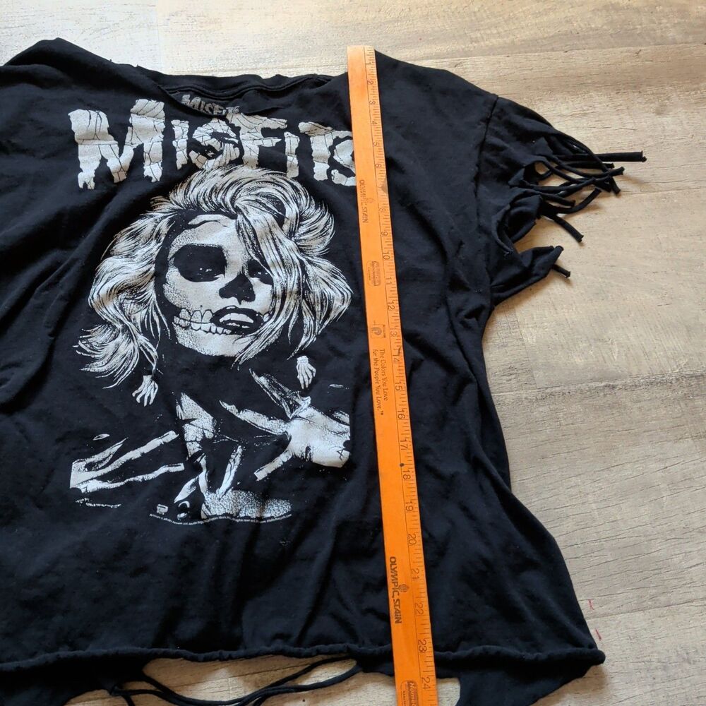 Misfits Band T-Shirt XL Black Upcycled Reworked Fringe Cut-Out Punk Rock Horror - Picture 4 of 6